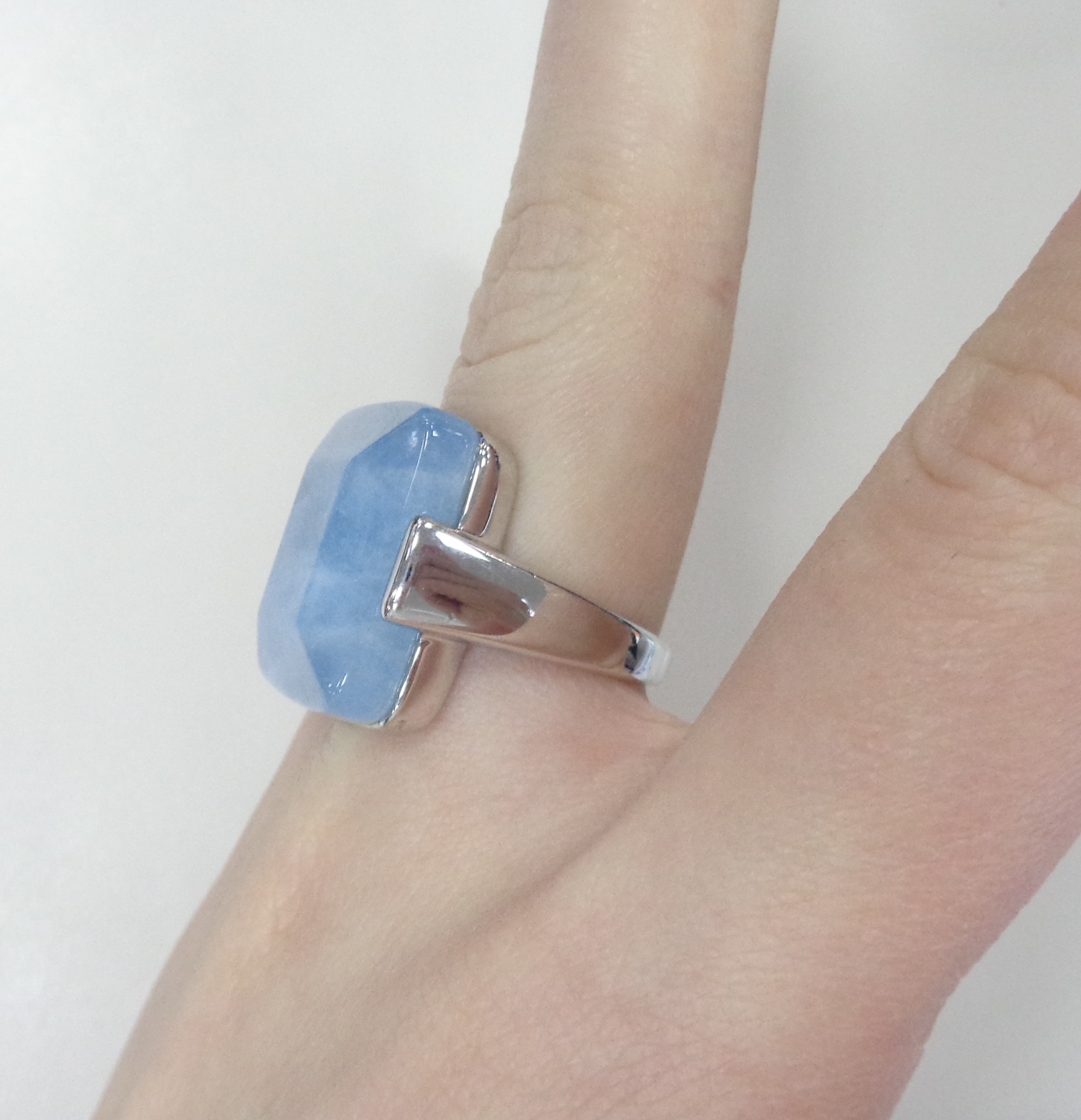 Серебряное кольцо с аквамарином